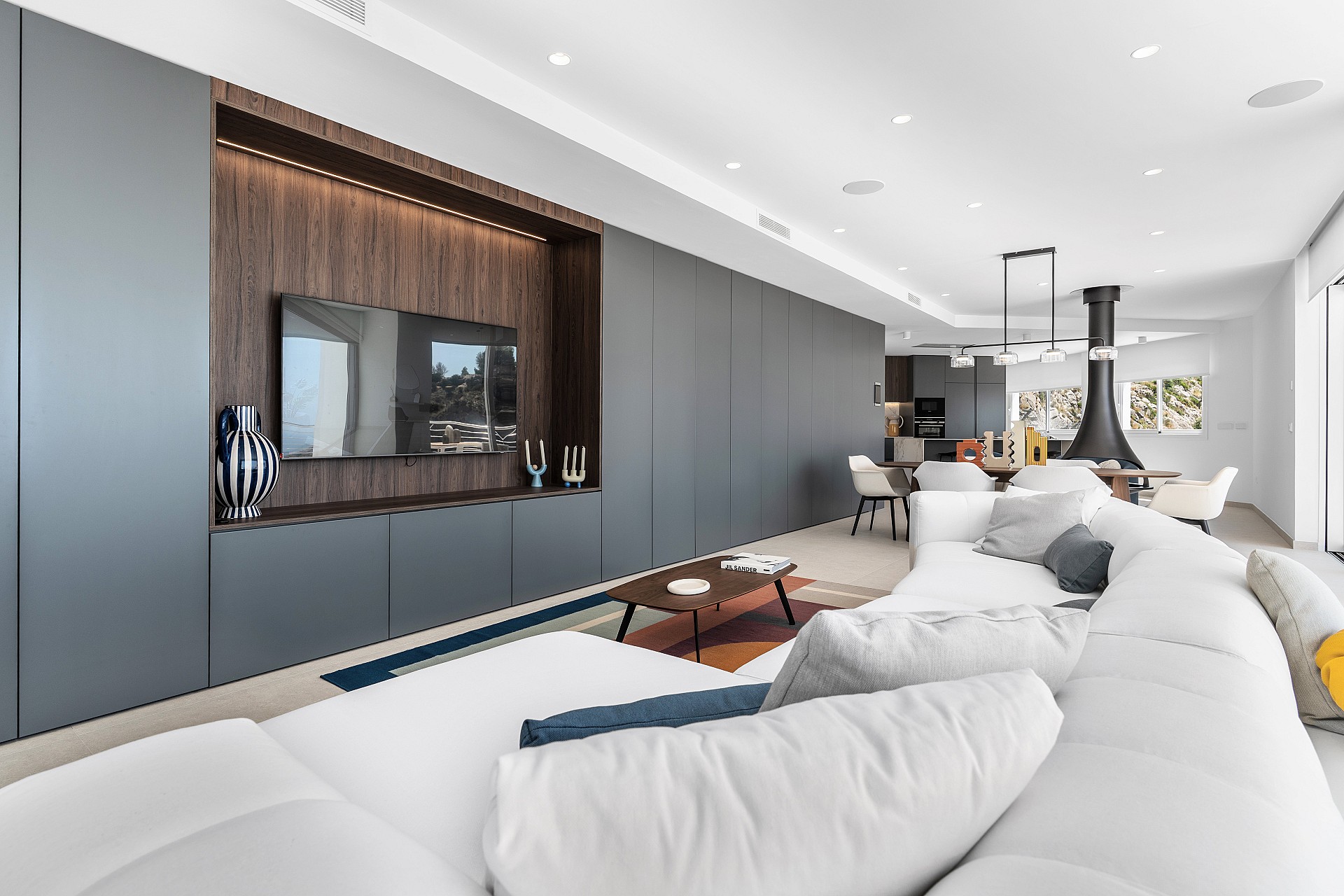 w 1755081714 a747471.jpg