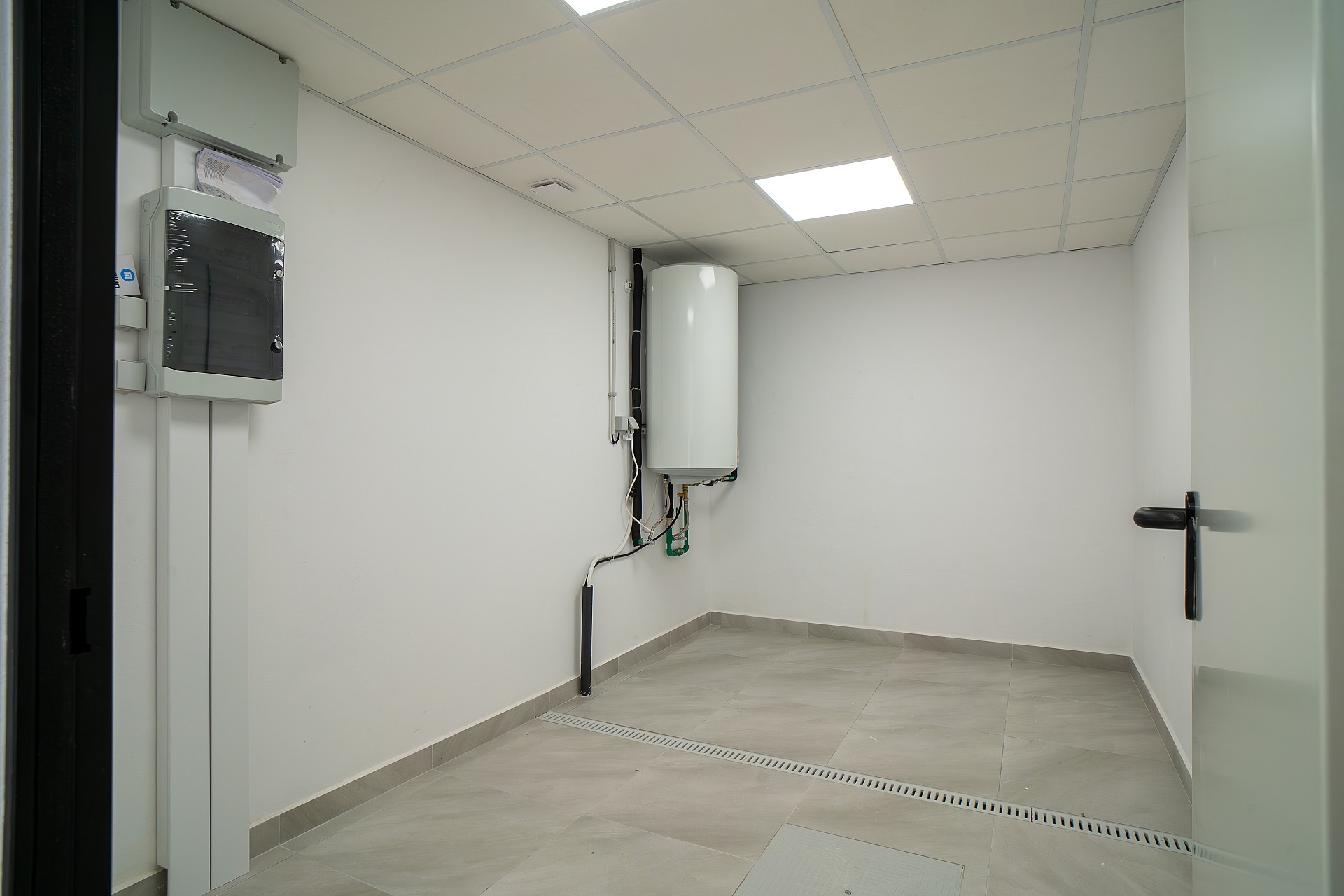 w dsc05930 enhanced nr.jpg