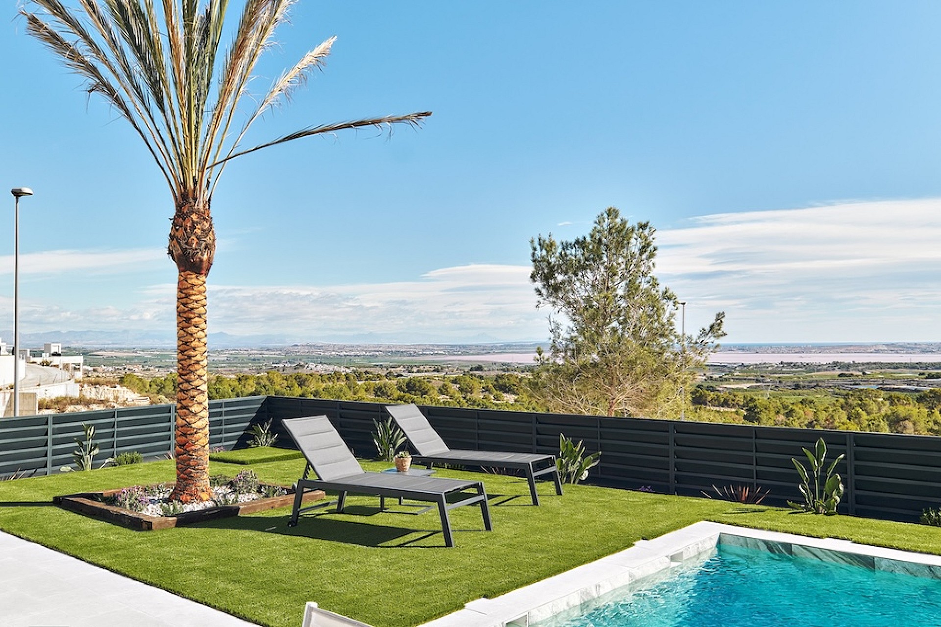 w dscf6246 resized.jpg