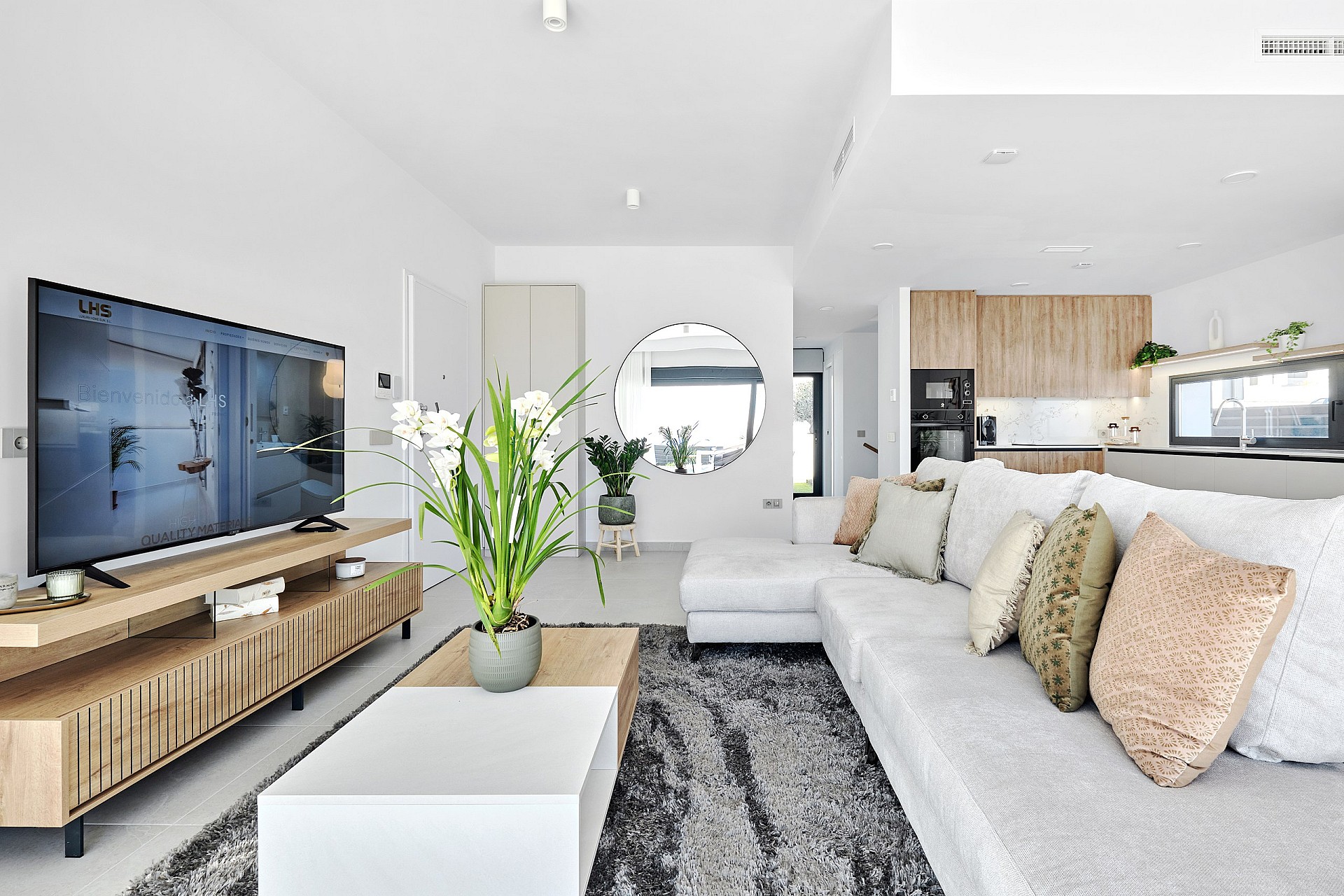 w dscf6299 resized.jpg