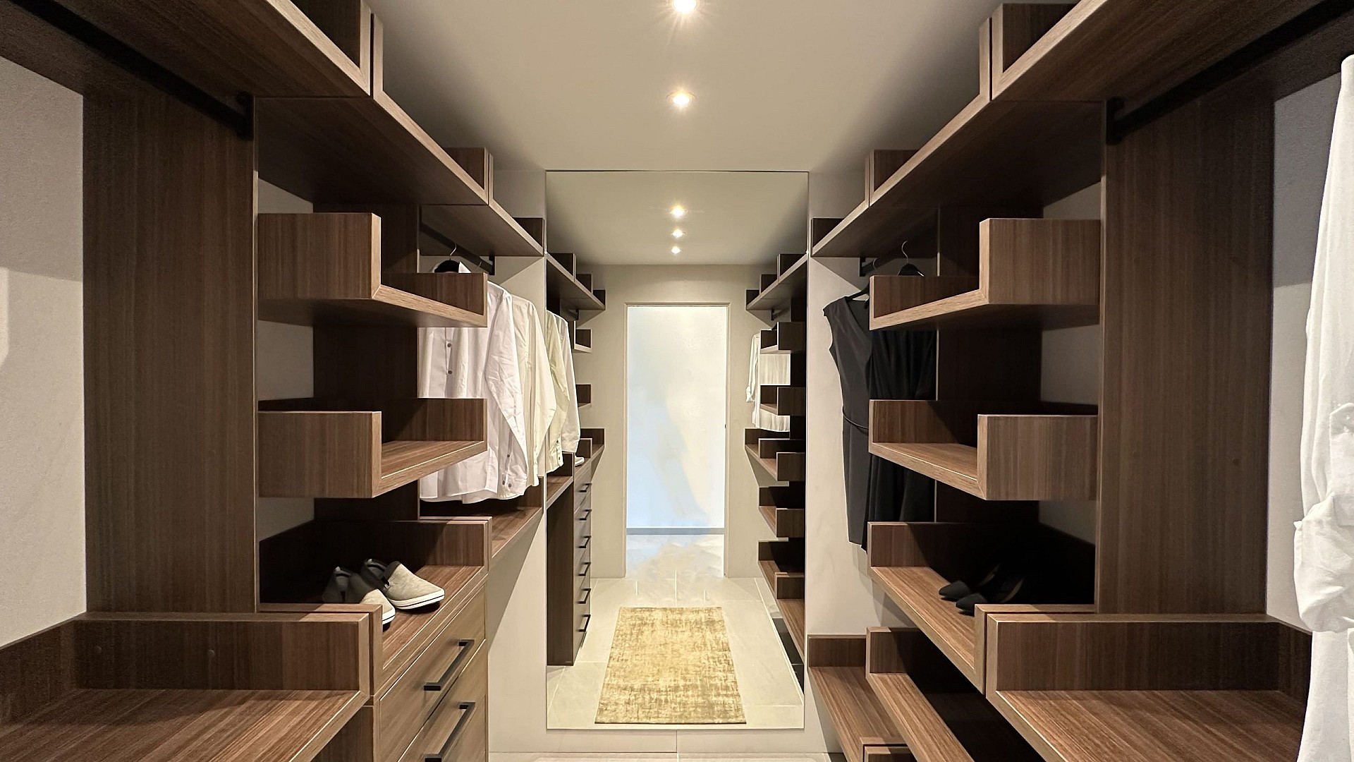 w img 5753 scaled.jpg