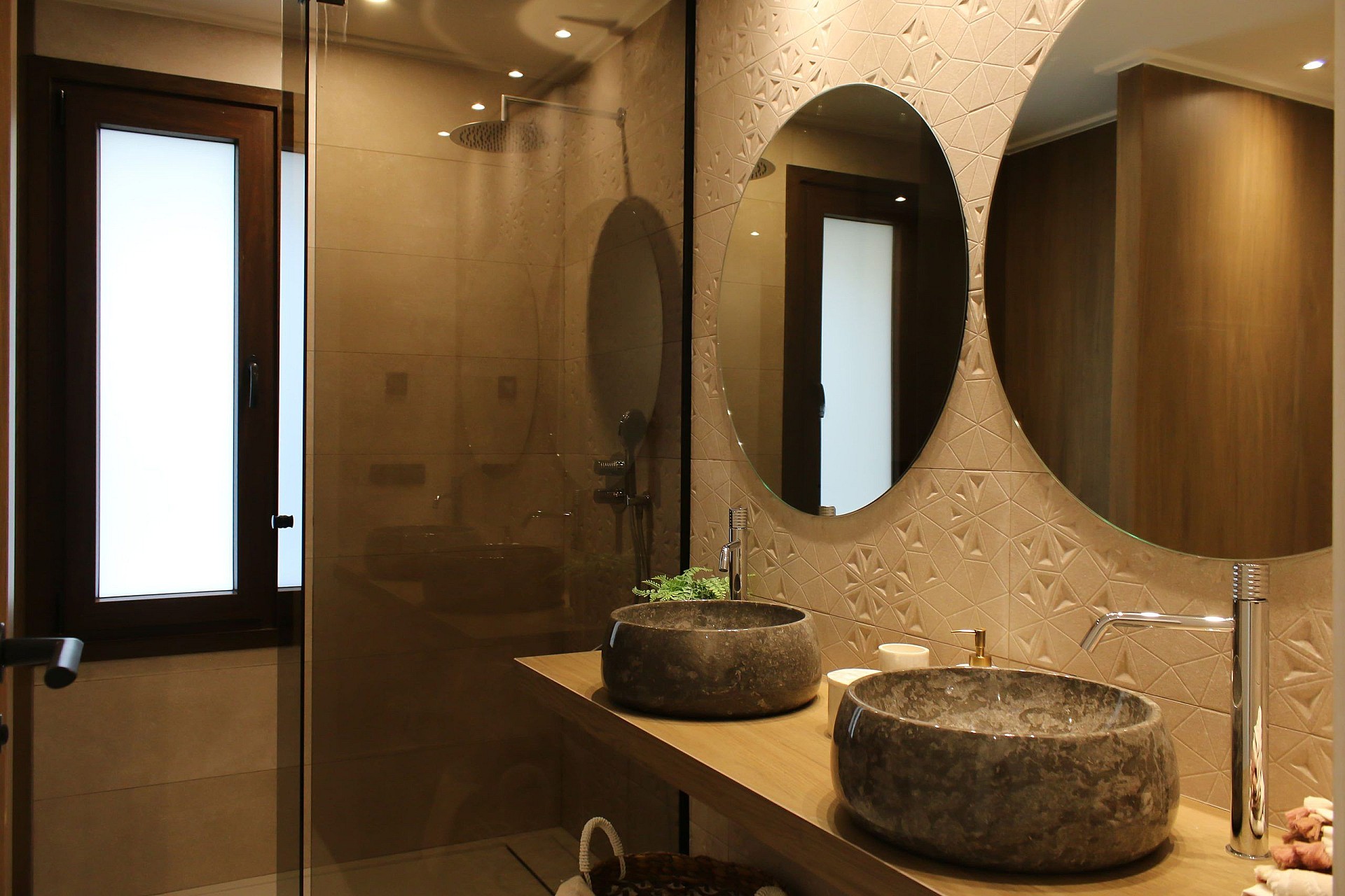 w img 9763 scaled.jpg