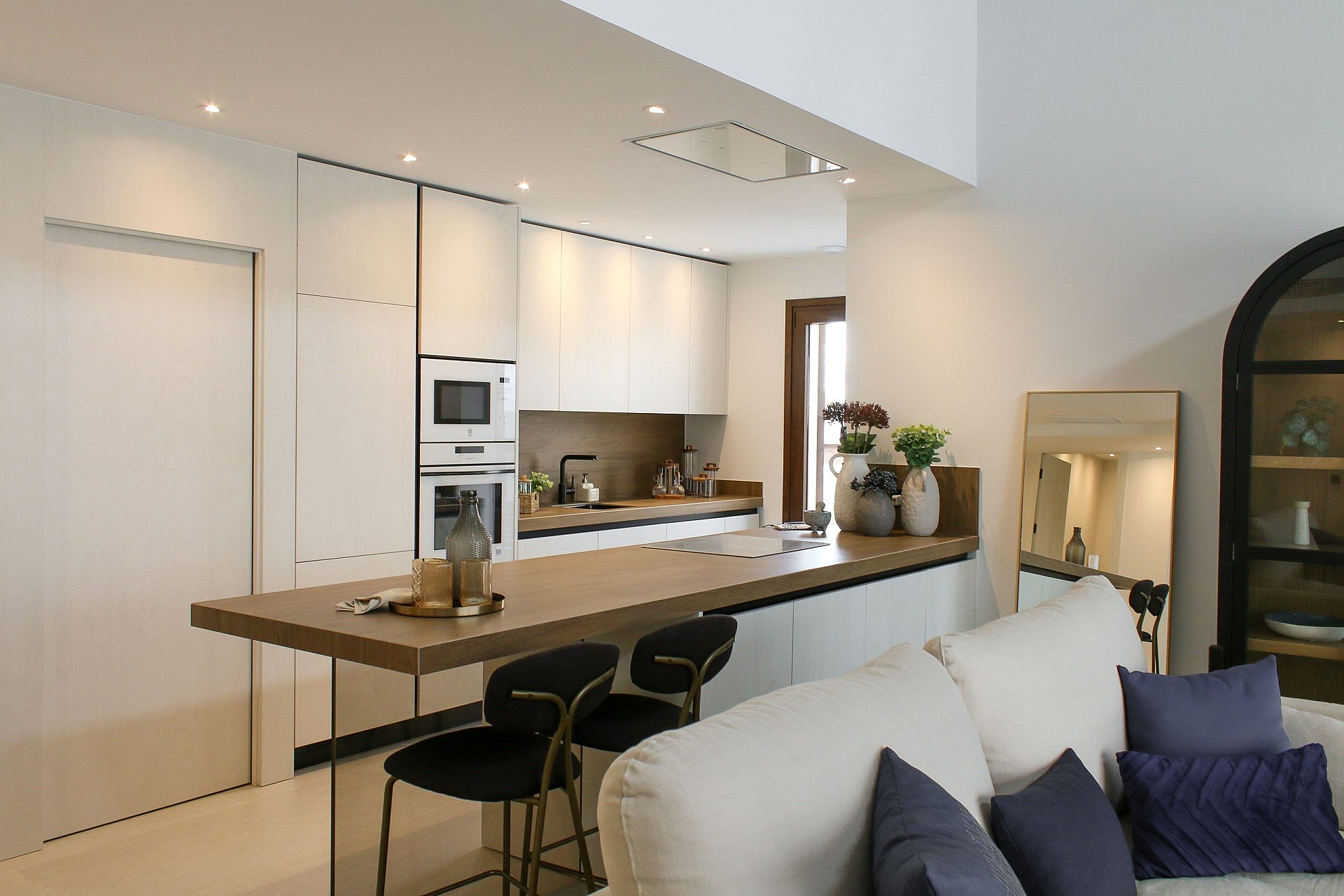 w img 9782 scaled.jpg