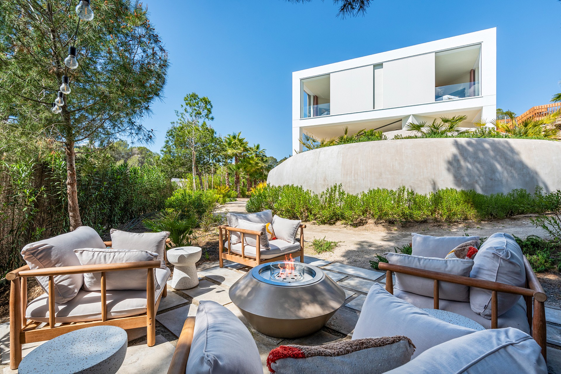 w pebble where every angle amazes.jpg