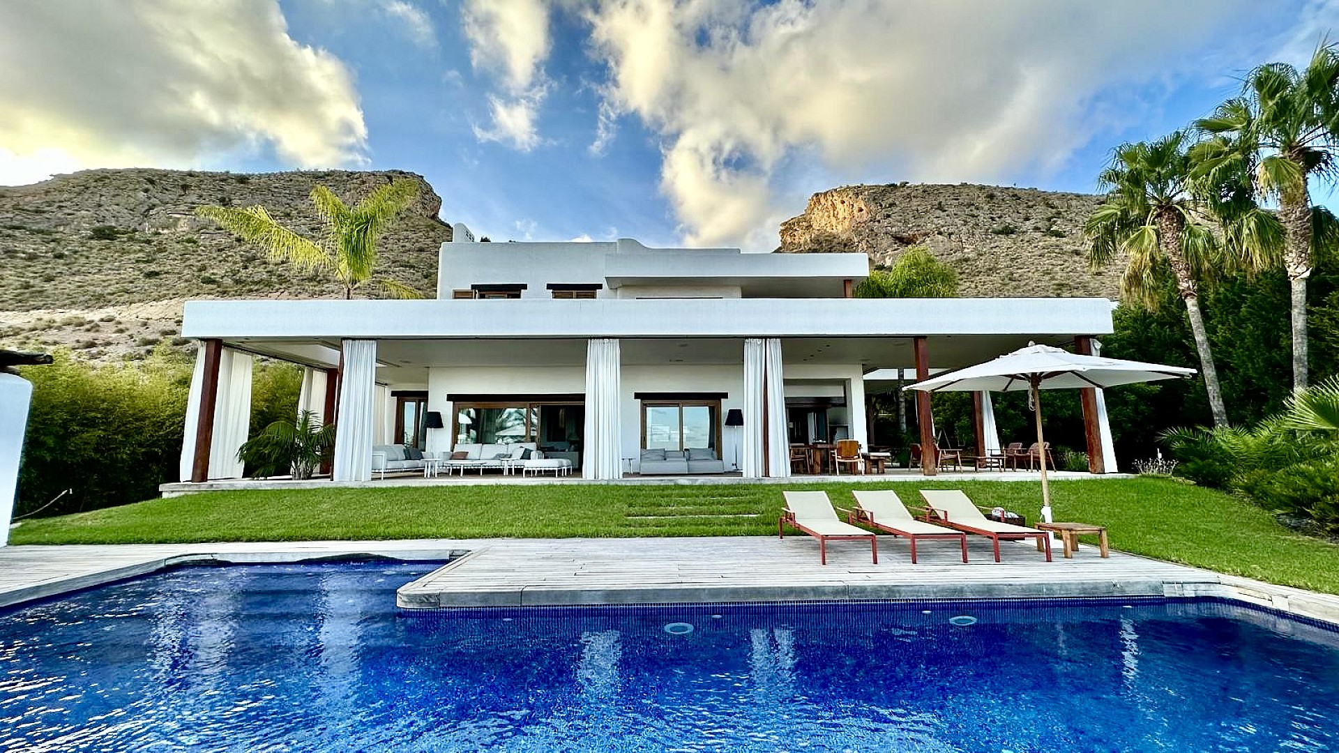 w foto portada catalogo villa ibiza.jpg