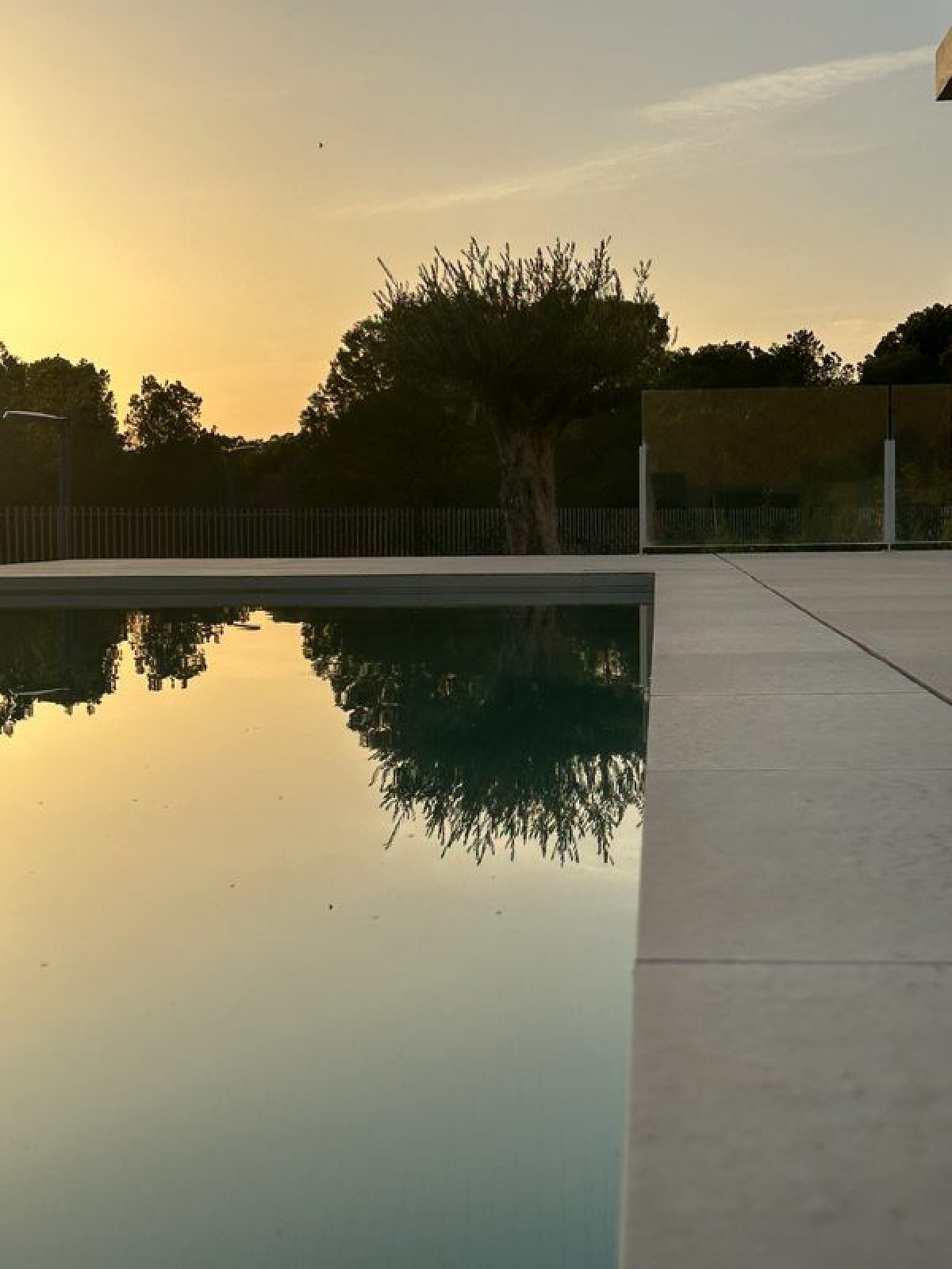 w 12. piscina y vistas 3 al atardecer.jpg