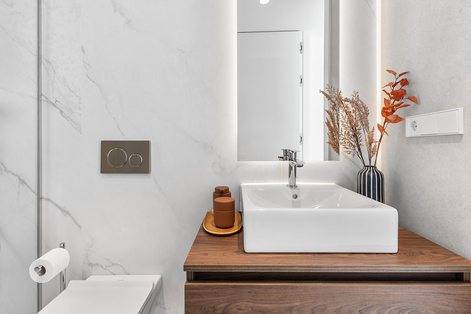 w 1755081713 a747467.jpg