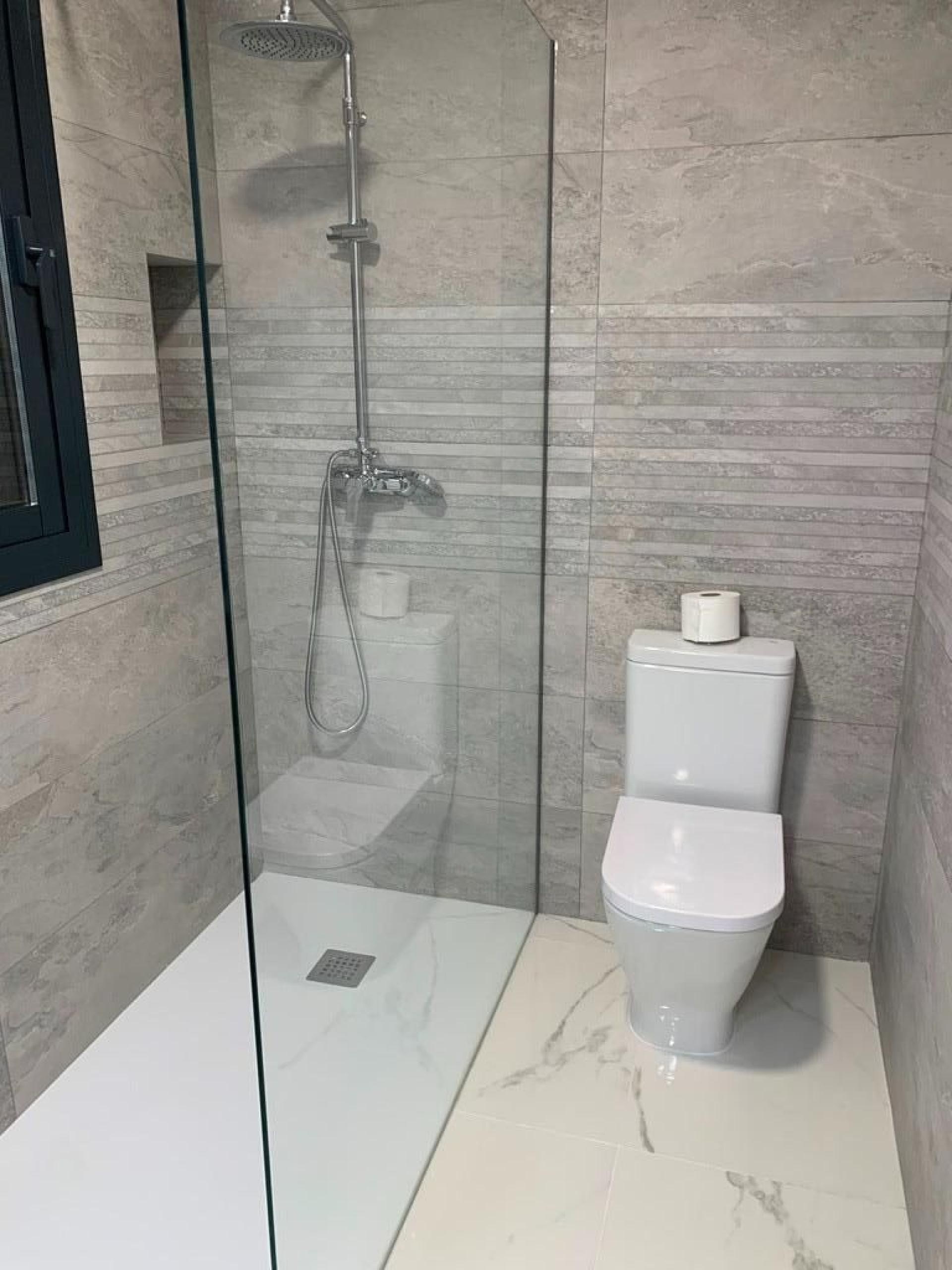 w 2q0dy6a2jf4xhf8xfqnq.jpg