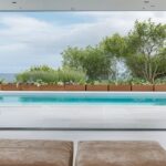 w modelo poniente samar villas salon piscina.jpg
