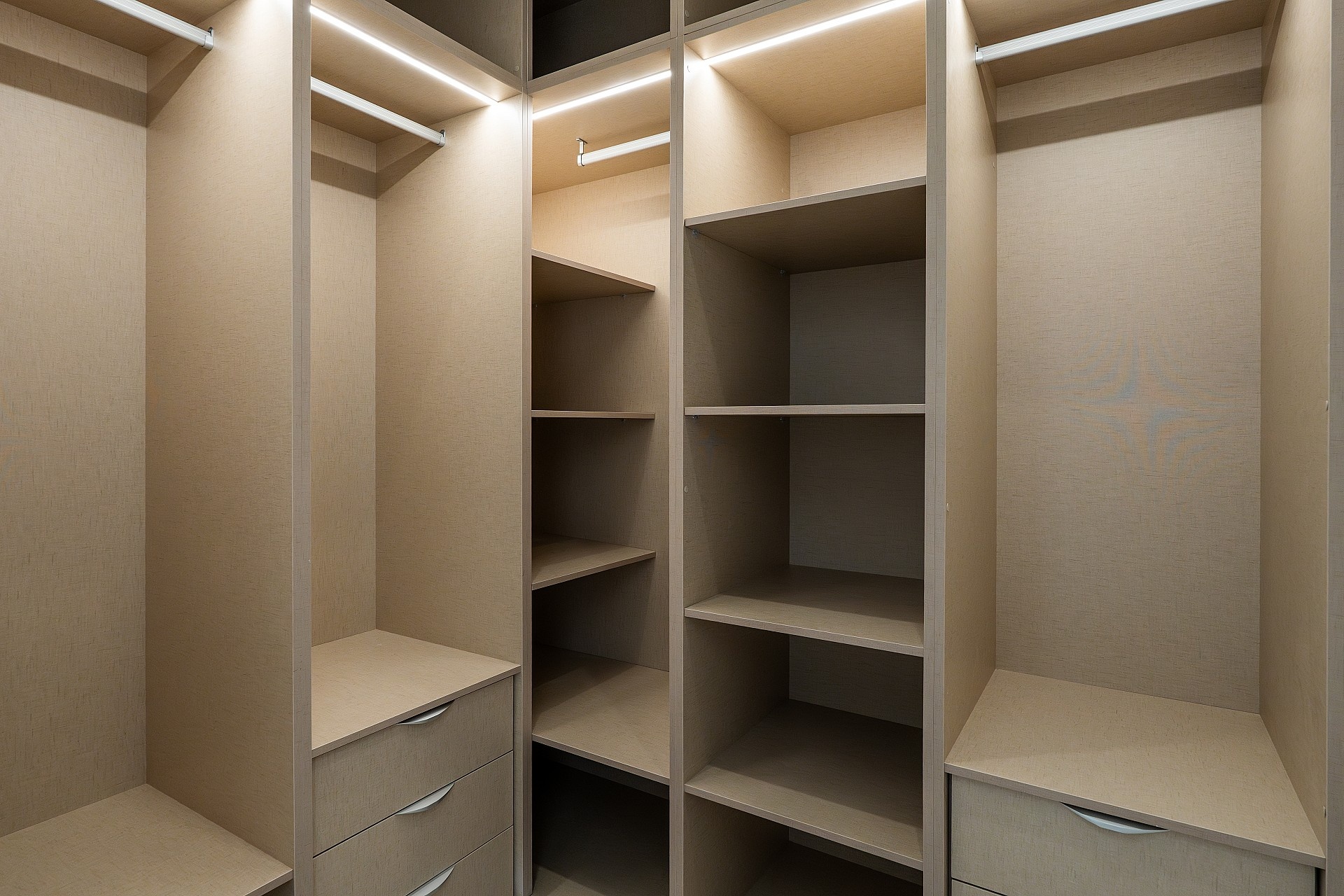 w villa dormitorio1 002.jpg