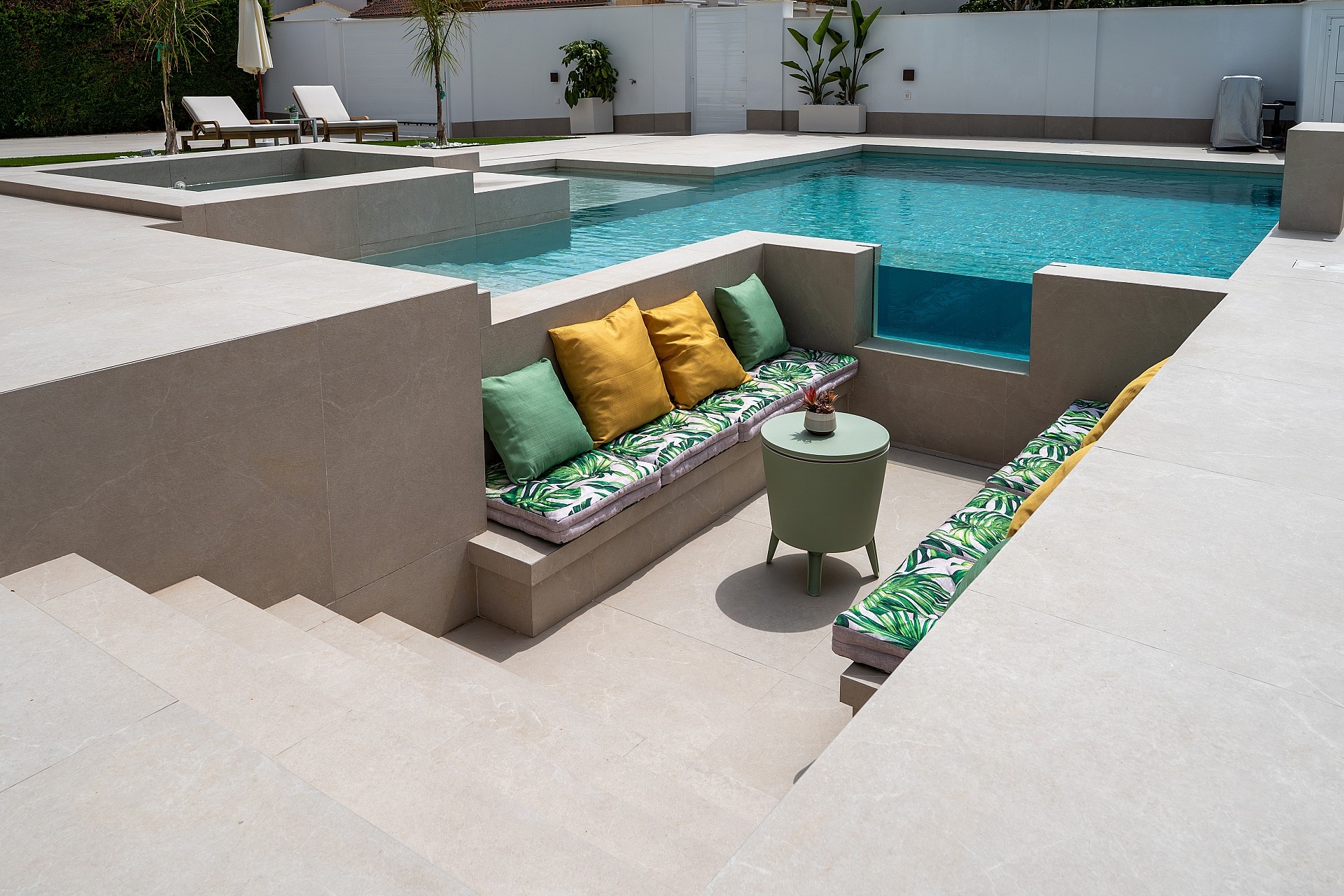 w villa exterior 010.jpg