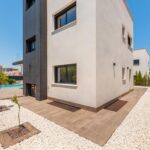 w x4tk800ray8mbotohybb.jpg