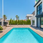 w zg7kffgkpyfgj2c2b3ib.jpg